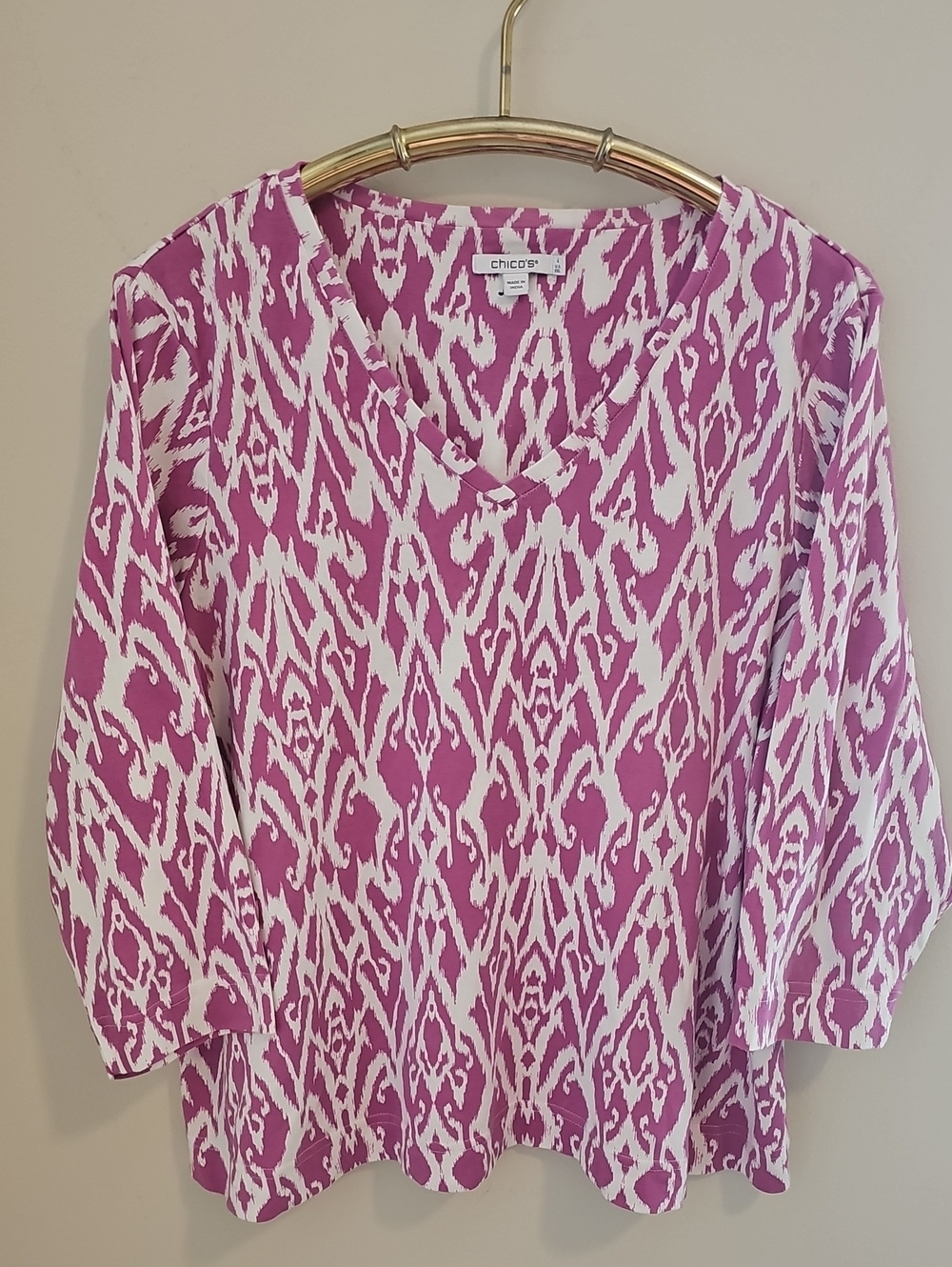 Chico's Pink/purple and White Ikat-Print V-Neck Tunic Size 4(XXL.)USA